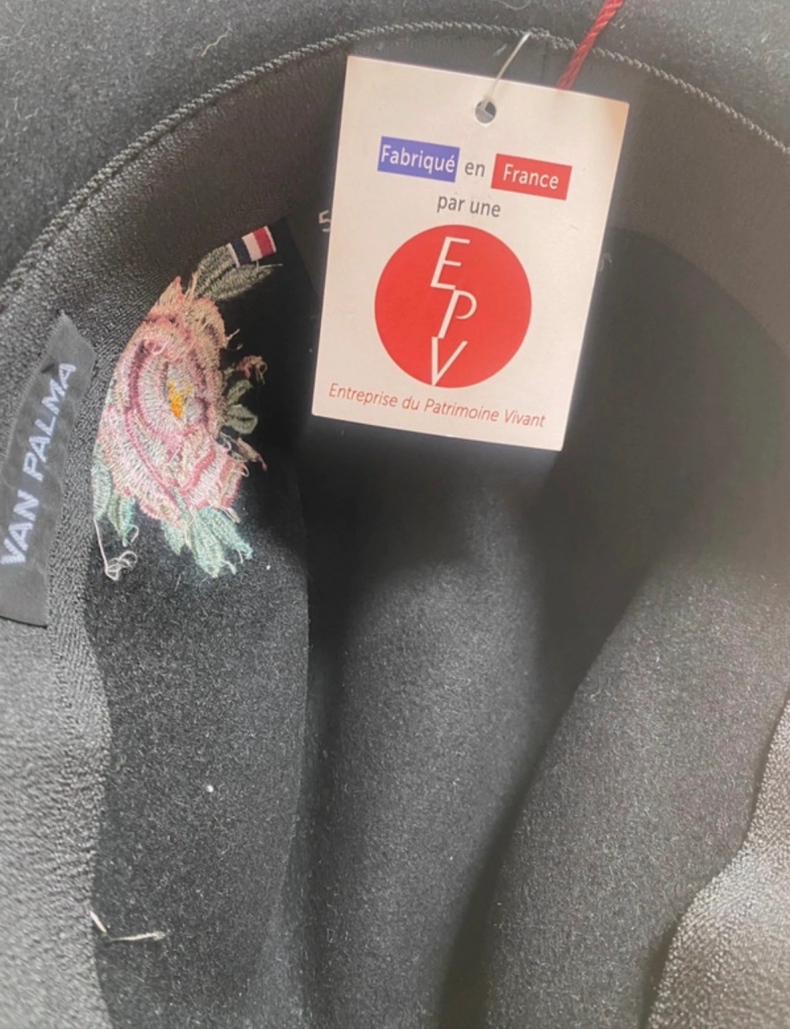 Chapeau Van Palma noir neuf broderie florale taille M 57 + sac original – photo 4